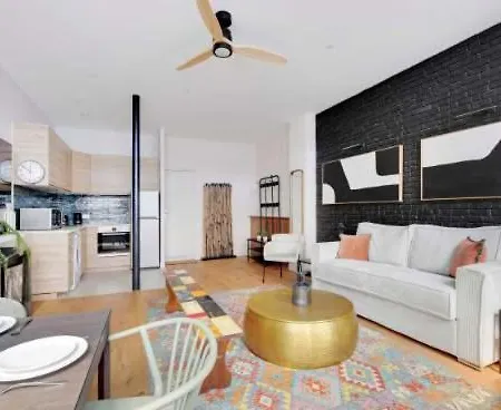 - 4br 10p - Proche Du Louvre Apartment