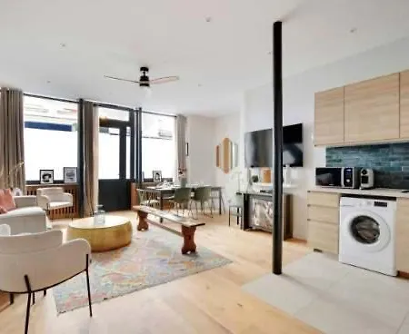 Apartment - 4br 10p - Proche Du Louvre *