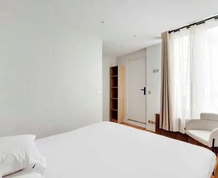 Apartment - 4br 10p - Proche Du Louvre *